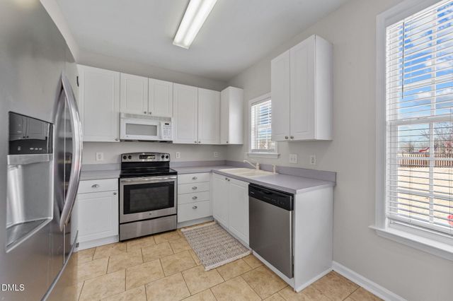 296 Stansbury Lane, Clayton, NC 27527