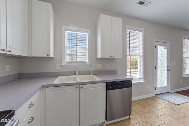 296 Stansbury Lane, Clayton, NC 27527