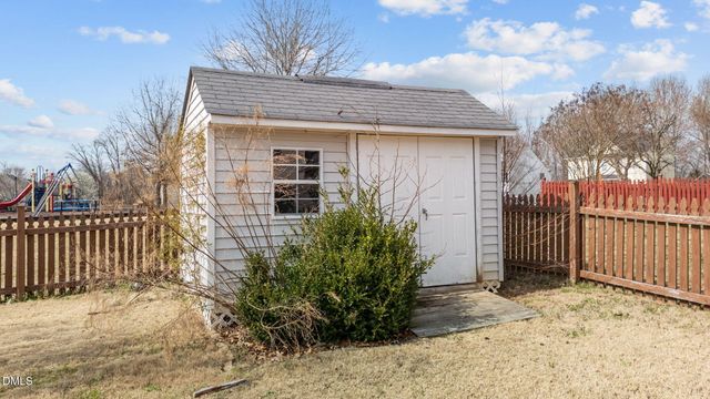 296 Stansbury Lane, Clayton, NC 27527