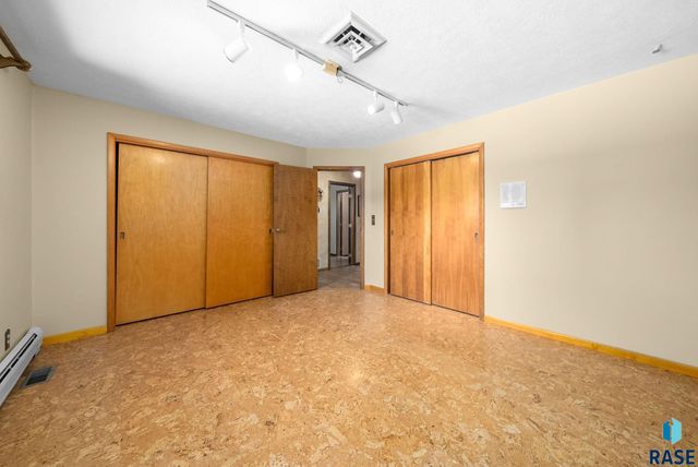 25463 473rd Ave Avenue, Baltic, SD 57003