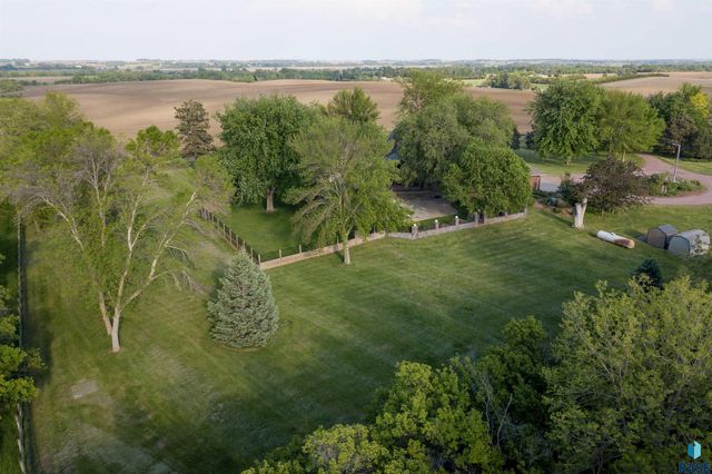 25463 473rd Ave Avenue, Baltic, SD 57003