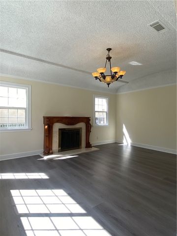 521 E Valencia Avenue A, Burbank, CA 91501