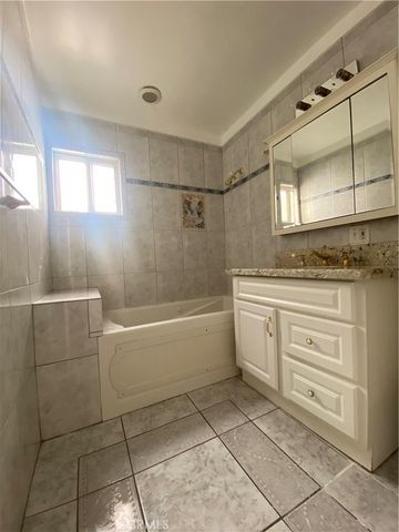 521 E Valencia Avenue A, Burbank, CA 91501