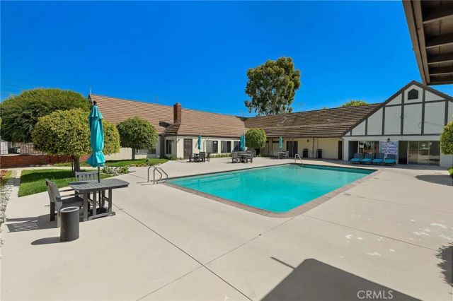 10200 Bolsa 34, Westminster, CA 92683