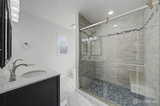 41 Montclair Avenue, Edison, NJ 08820