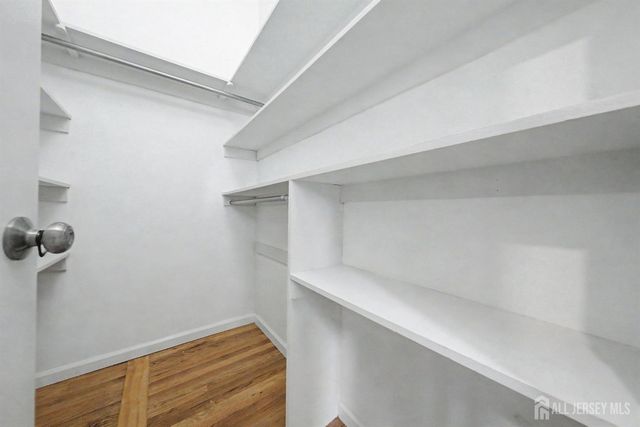 41 Montclair Avenue, Edison, NJ 08820