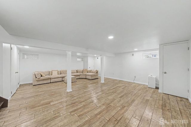41 Montclair Avenue, Edison, NJ 08820