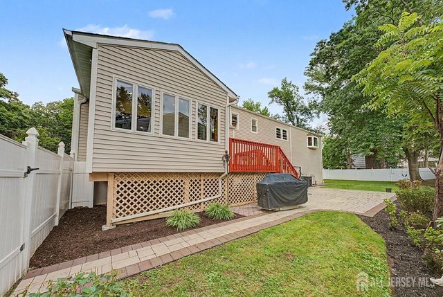 41 Montclair Avenue, Edison, NJ 08820