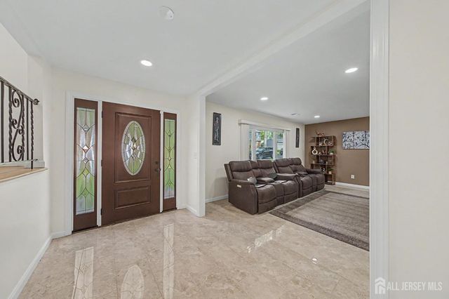 41 Montclair Avenue, Edison, NJ 08820