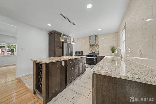 41 Montclair Avenue, Edison, NJ 08820