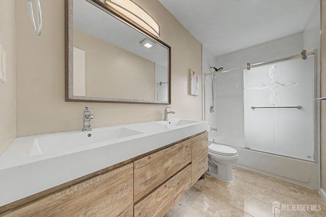 41 Montclair Avenue, Edison, NJ 08820