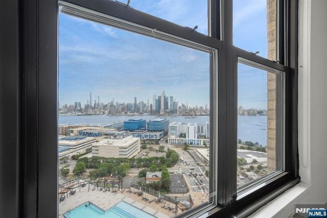 380 Mountain 1012, Union City, NJ 07087