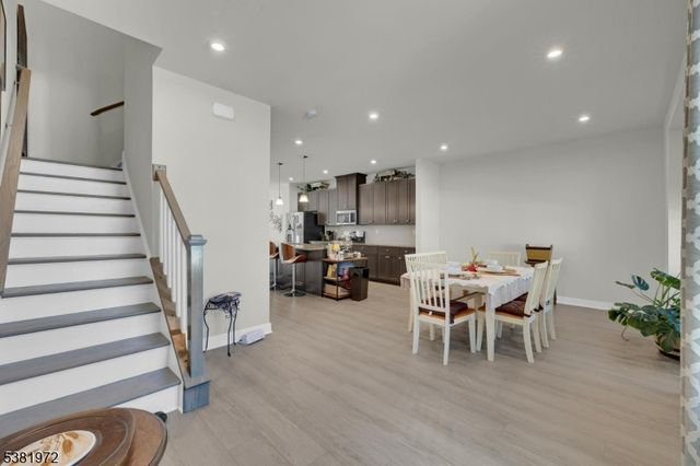 20 Peckwell St, Mount Olive Twp., NJ 07828