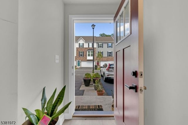 20 Peckwell St, Mount Olive Twp., NJ 07828