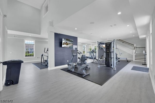 20 Peckwell St, Mount Olive Twp., NJ 07828