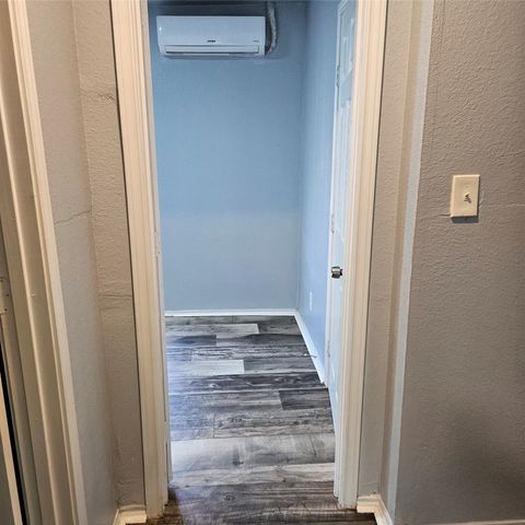 2826 Alaska Avenue, Dallas, TX 75216