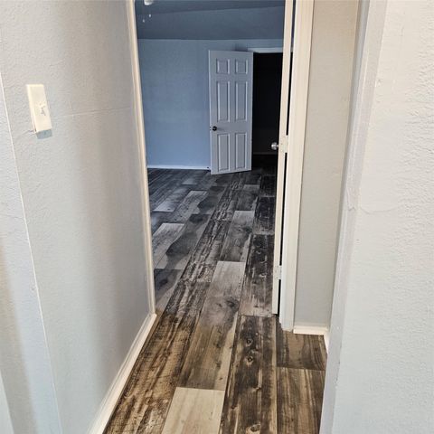 2826 Alaska Avenue, Dallas, TX 75216