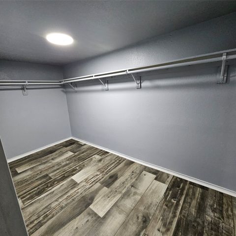 2826 Alaska Avenue, Dallas, TX 75216