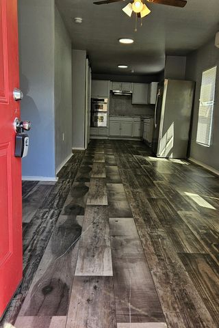 2826 Alaska Avenue, Dallas, TX 75216