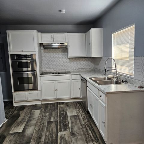 2826 Alaska Avenue, Dallas, TX 75216