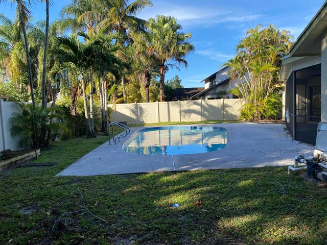 12260 Sannenwood, Wellington, FL 33414