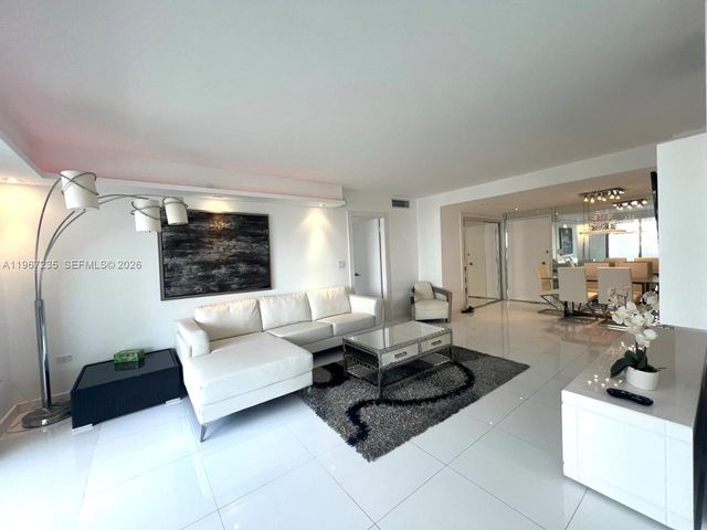 5555 Collins Ave 9Y, Miami Beach, FL 33140
