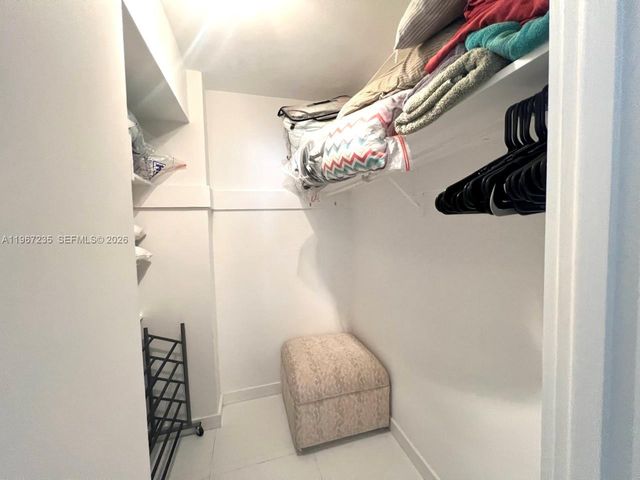 5555 Collins Ave 9Y, Miami Beach, FL 33140