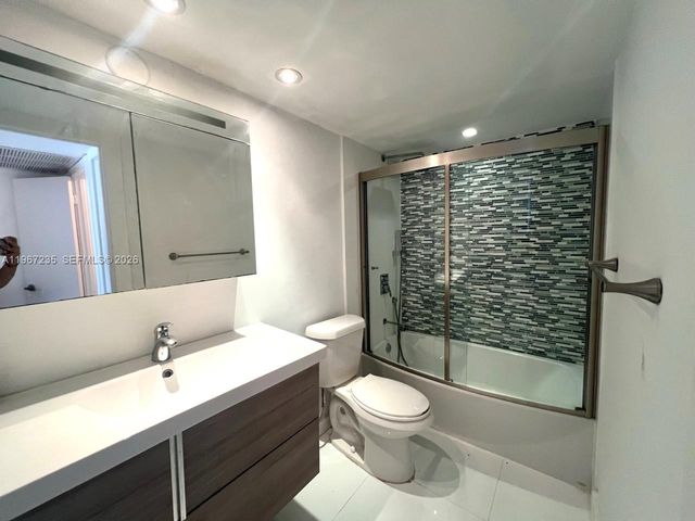 5555 Collins Ave 9Y, Miami Beach, FL 33140