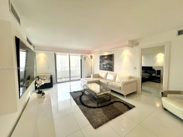 5555 Collins Ave 9Y, Miami Beach, FL 33140