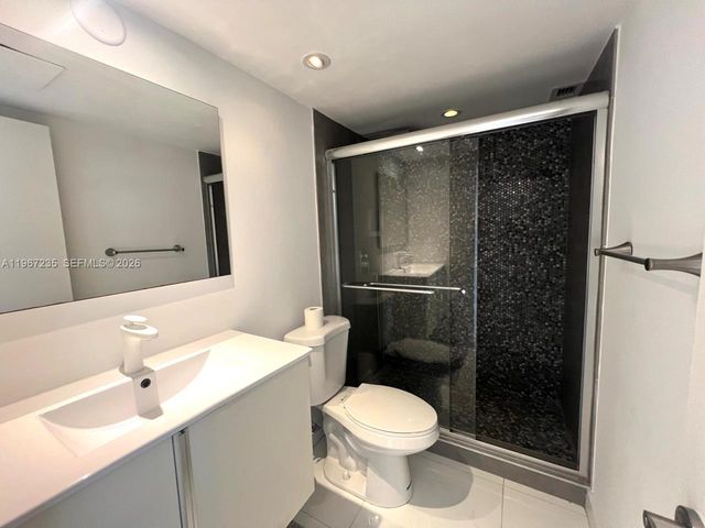 5555 Collins Ave 9Y, Miami Beach, FL 33140