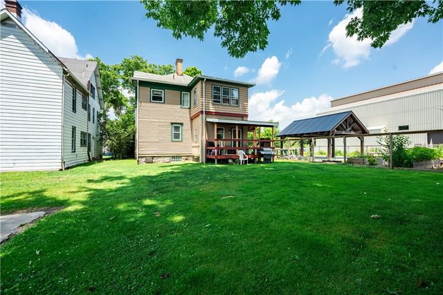 408 15th St, New Brighton, PA 15066