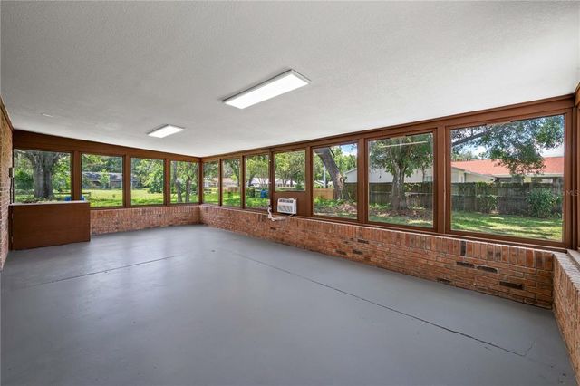 1002 FRIENDSHIP LANE, Lutz, FL 33548
