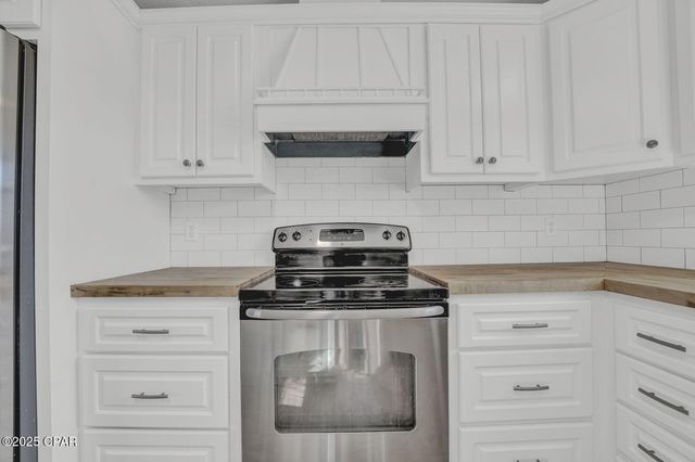 1851 Airport Circle, Panama City, FL 32405