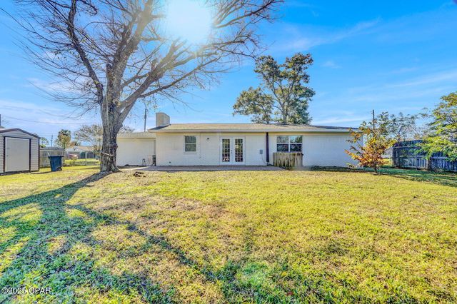 1851 Airport Circle, Panama City, FL 32405