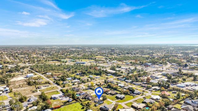 1851 Airport Circle, Panama City, FL 32405