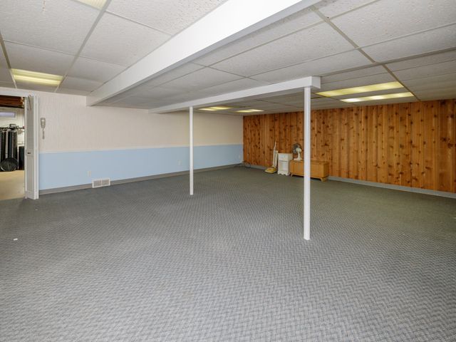 7525 Woodcrest Street, Portage City, MI 49024