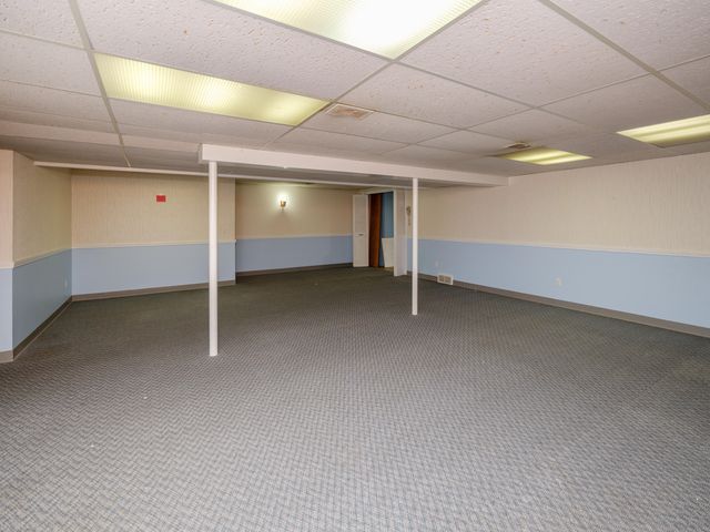 7525 Woodcrest Street, Portage City, MI 49024