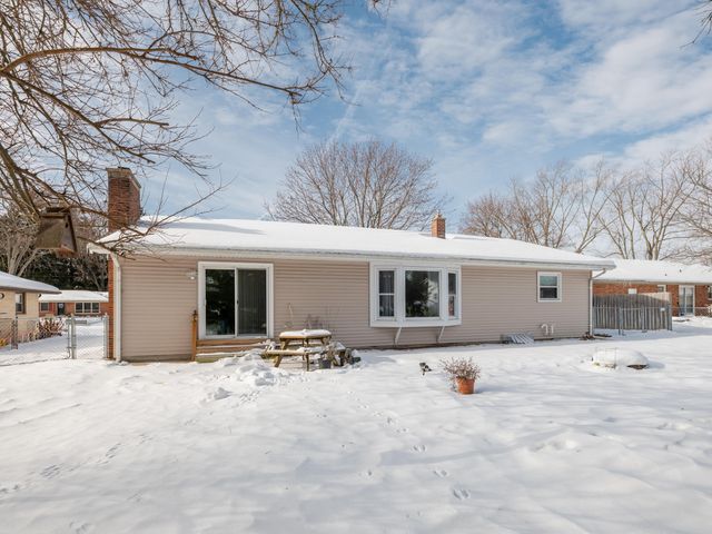 7525 Woodcrest Street, Portage City, MI 49024