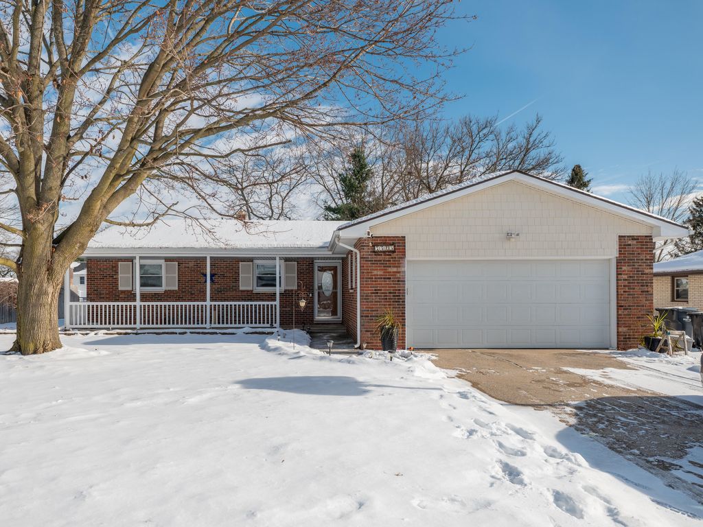 7525 Woodcrest Street, Portage City, MI 49024