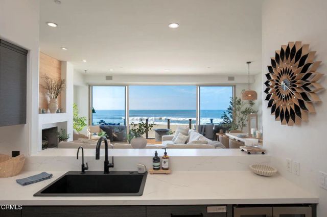 815 Mandalay Beach Road, Oxnard, CA 93035