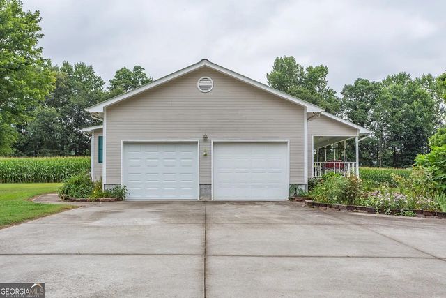 1128 W Armuchee Road, Lafayette, GA 30728