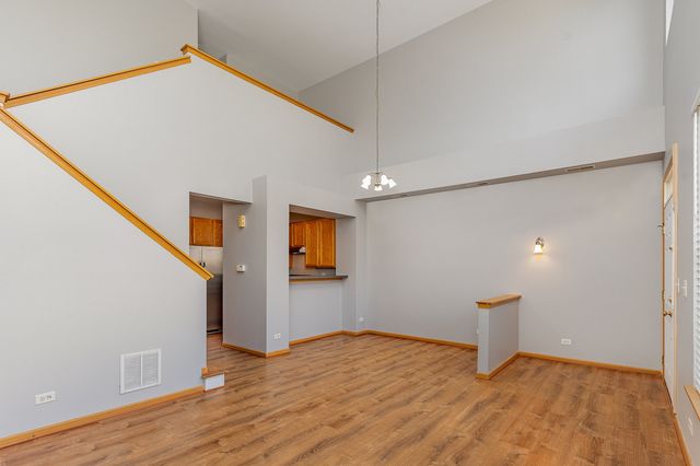 2255 Georgetown Circle, Aurora, IL 60503