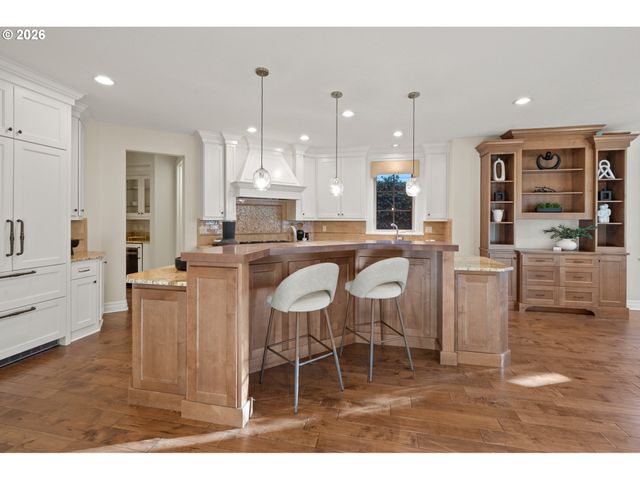 784 3RD St, Lake Oswego, OR 97034