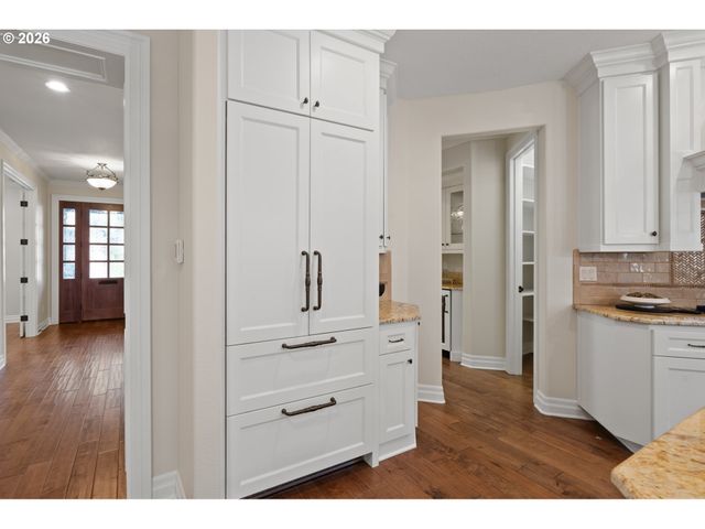 784 3RD St, Lake Oswego, OR 97034