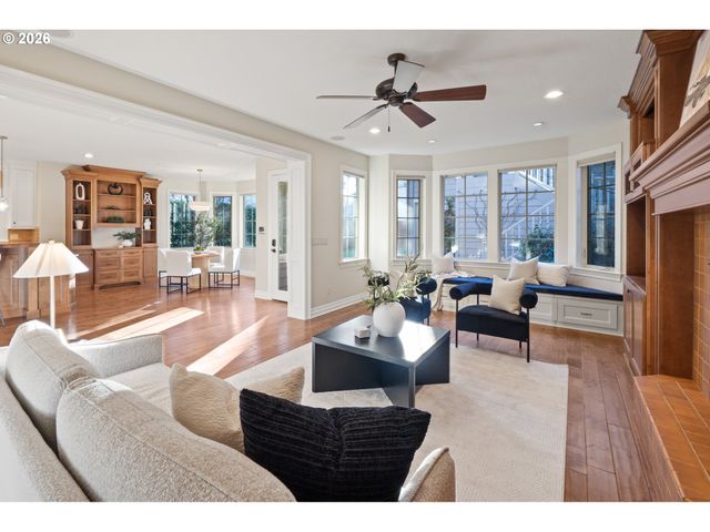 784 3RD St, Lake Oswego, OR 97034