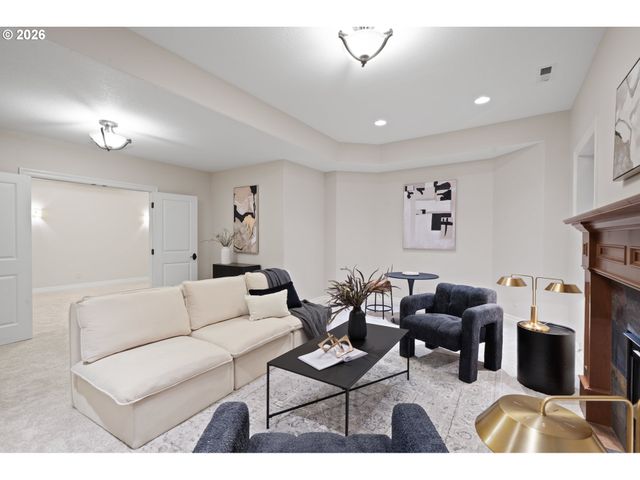 784 3RD St, Lake Oswego, OR 97034