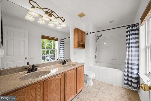 6584 HUNTSHIRE DR, Elkridge, MD 21075