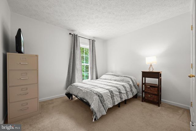 6584 HUNTSHIRE DR, Elkridge, MD 21075