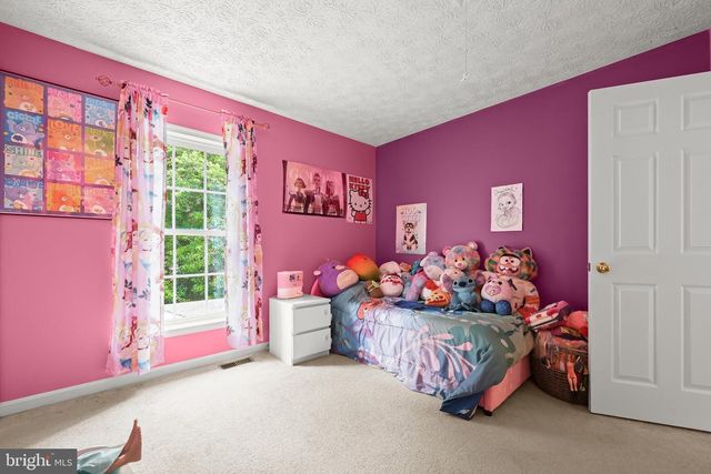 6584 HUNTSHIRE DR, Elkridge, MD 21075