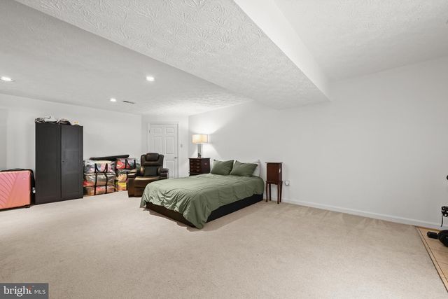 6584 HUNTSHIRE DR, Elkridge, MD 21075